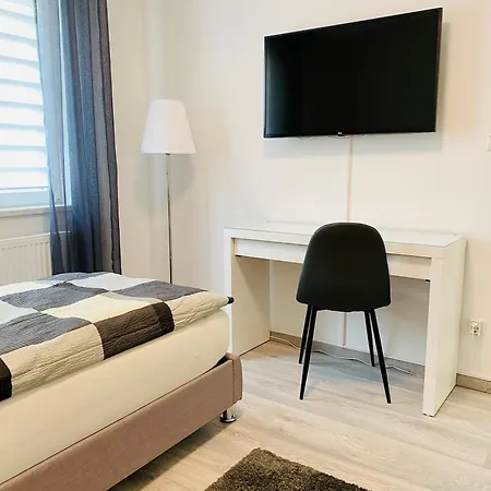 Moderne Unterkunft Garbsen Esterno foto