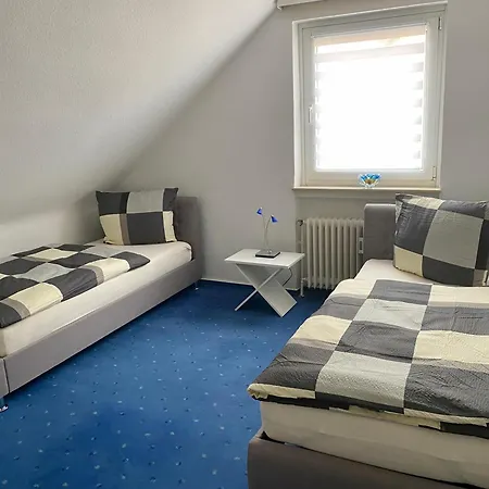 Moderne Unterkunft Garbsen Esterno foto