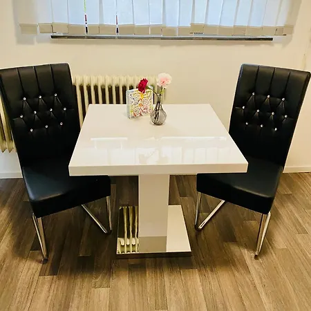Moderne Unterkunft Garbsen Esterno foto