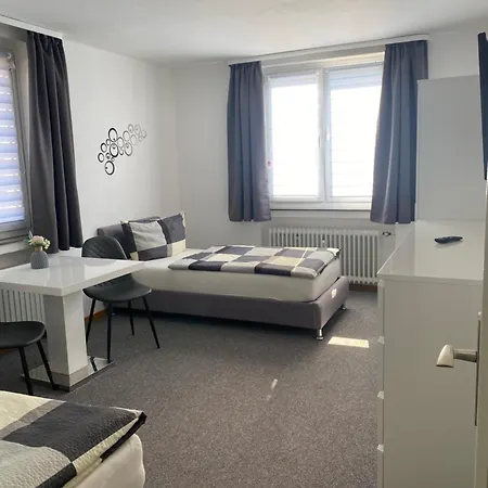 Moderne Unterkunft Garbsen Esterno foto