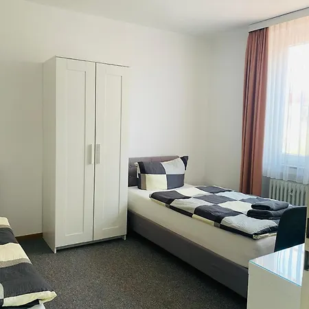 Moderne Unterkunft Garbsen Esterno foto