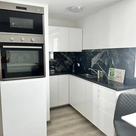 Moderne Unterkunft Garbsen Esterno foto