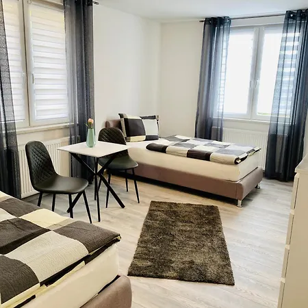 Moderne Unterkunft Garbsen Esterno foto